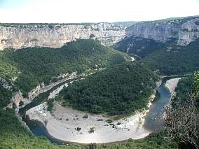 Flussschleife (Ardèche)