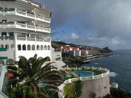Hotels in Canico de Baixo